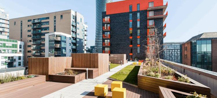 Aeria公寓的Clover Court(Clover Court by Aeria Apartments)图片