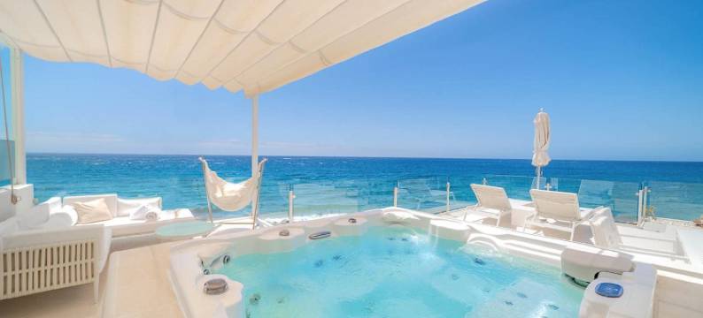 拉尼德豪华酒店 - 限成人(Lani's Suites de Luxe - Adults Only)图片