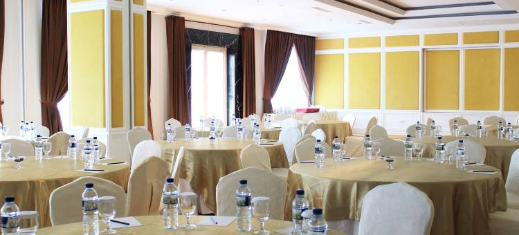 棉兰阿迪穆利亚酒店(Adimulia Hotel Medan)图片