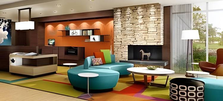万枫酒店及套房亚特兰大格威内特广场(Fairfield Inn & Suites Atlanta Gwinnett Place)图片
