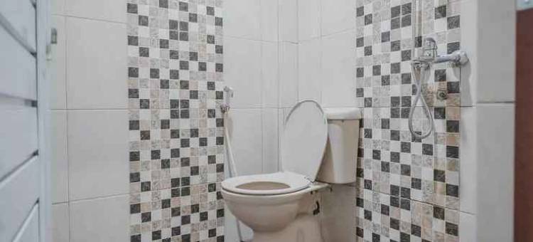 红多兹伊斯兰酒店-近占碑贾姆托斯2号(RedDoorz Syariah Near Jamtos Jambi 2)图片