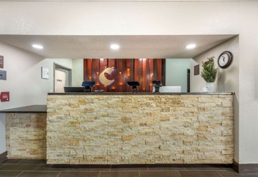 Comfort Suites Omaha East-Council Bluffs Hotel Overview