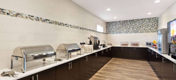 由温达姆管理的拉昆塔温德姆酒店套房(La Quinta Inn & Suites by Wyndham Wenatchee)图片