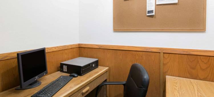 韦恩速8酒店(Super 8 by Wyndham Wayne)图片