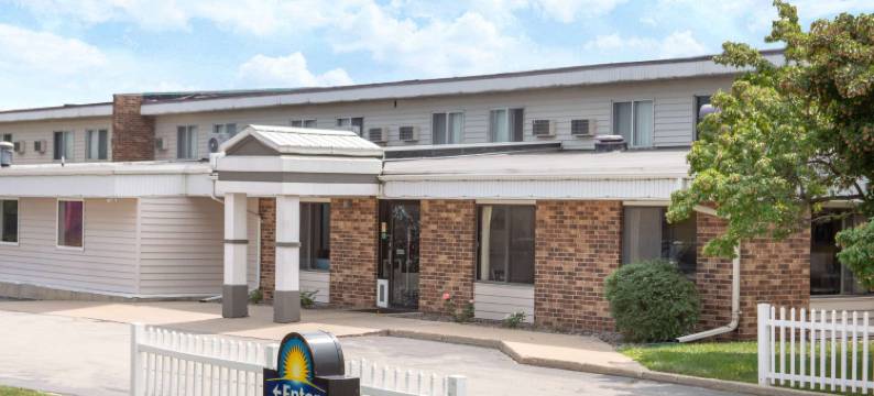 丰迪拉克戴斯酒店(Days Inn by Wyndham Fond du Lac)图片