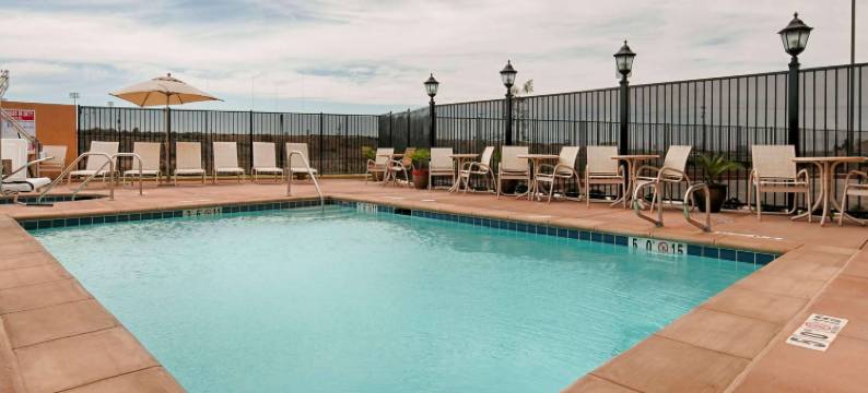 温德姆花园兰开斯特加州(Wyndham Garden Lancaster CA)图片