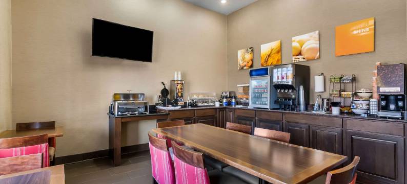 格里利舒适套房酒店(Comfort Inn & Suites Greeley)图片