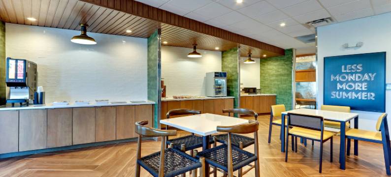 万枫套房酒店达拉斯拉夫菲尔德机场(Fairfield Inn & Suites Dallas Love Field)图片