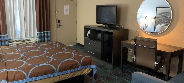 纽波特纽斯温德姆速8酒店(Super 8 by Wyndham Newport News)图片