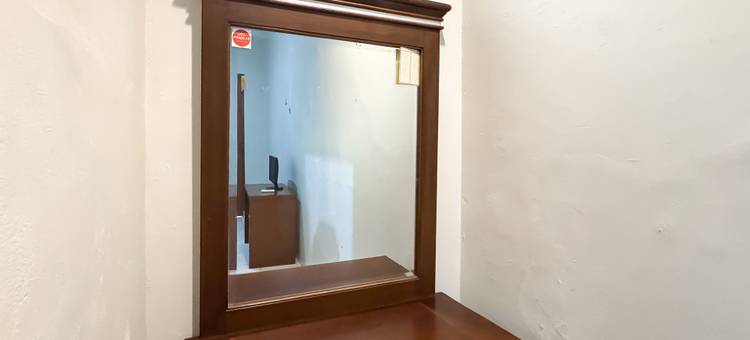 城市景观萨比塔卡利贾蒂梭邦酒店(Urbanview Sabitha Kalijati Subang)图片