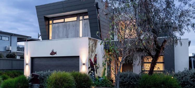 4Br Coastal Retreat w/ Pool, Bay Views, Games Room & EV – Sleeps 10图片