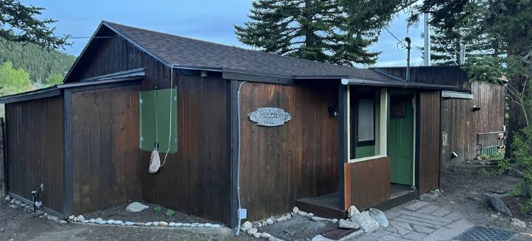 尼德兰溪畔小屋.(Creekside Nederland Cabin.)图片