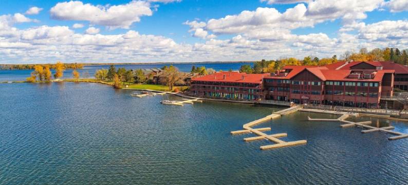 Kayak, Canoe, Boat, Relax & Visit the Classic Tourist Spots from Easy Breez'n图片