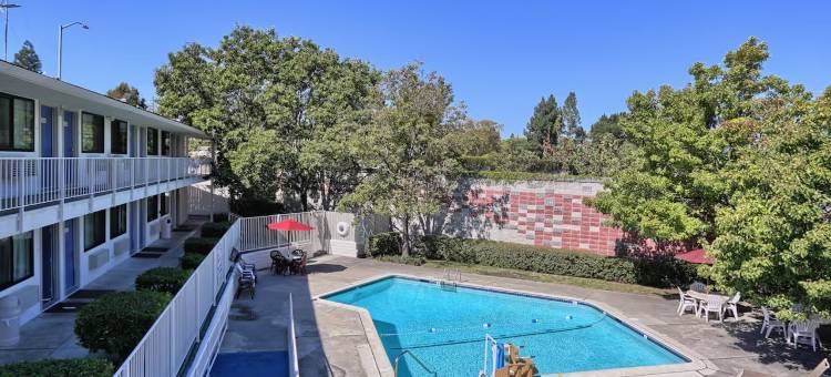 核桃溪6号汽车旅馆(Motel 6 Walnut Creek, CA)图片