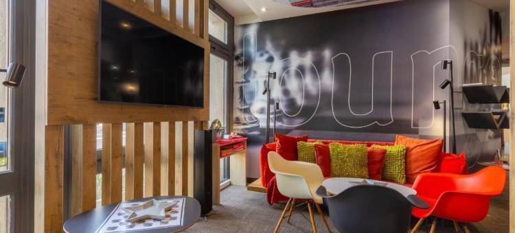 B&B HOTEL 沙特尔中心大教堂(B&B Hotel Chartres Centre Cathédrale 3 étoiles)图片