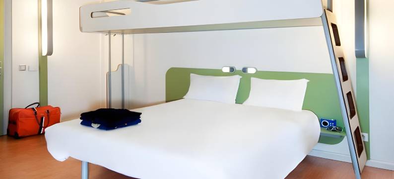 宜必思快捷酒店克莱蒙费朗北里永(Ibis Budget Clermont Ferrand Nord Riom)图片