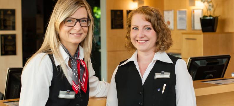 rugs酒店 Schlosspark Lichtenwalde(Rugs Hotel am Schlosspark Lichtenwalde)图片