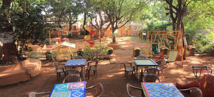 古吉拉特比哈凡酒店(Gujarat Bhavan Hotel)图片