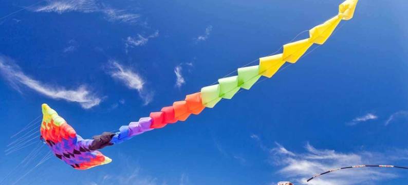 带花园和泳池的两层度假屋(2-Story Holiday Home with a Garden and a Pool)图片