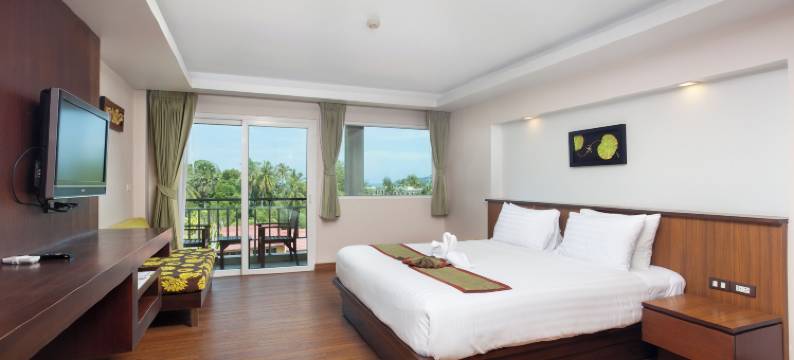 坦提普海滩度假村(Thanthip Beach Resort Patong)图片