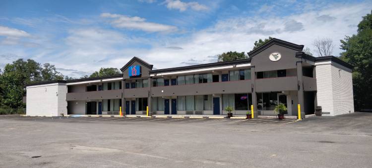 西弗吉尼亚摩根敦 6 号汽车旅馆(Motel 6 Morgantown, WV)图片