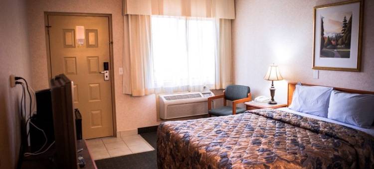 兰利高速公路酒店(Langley Hwy Hotel)图片