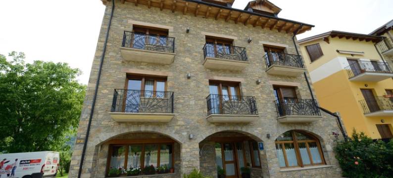 洛斯诺加利斯酒店(Hotel Los Nogales)图片