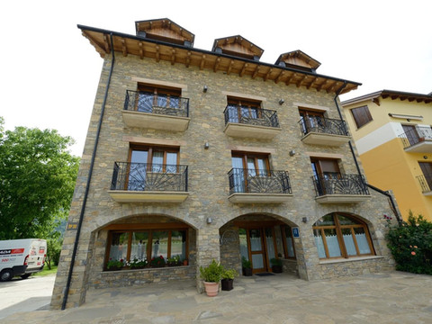 洛斯诺加利斯酒店