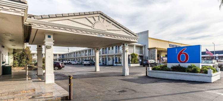 圣拉斐尔6号汽车旅馆(Motel 6 San Rafael, CA)图片