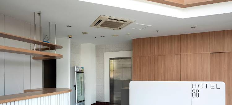 88克多亚酒店(Hotel 88 Kedoya Jakarta)图片