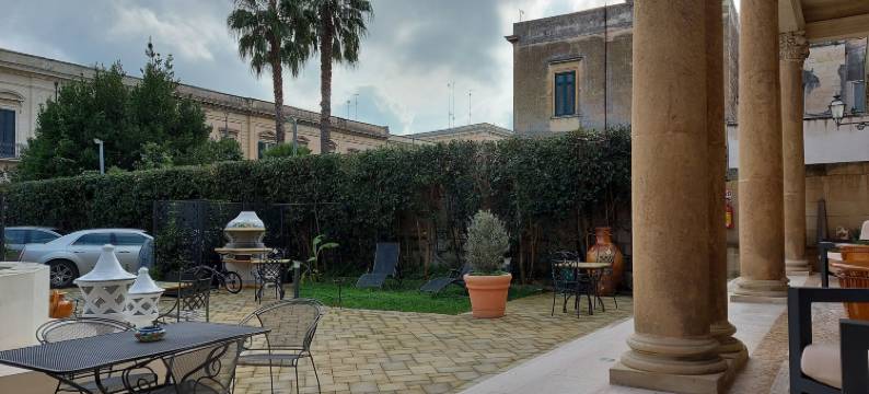 莱切查尔斯顿之家 SPA 酒店(Dimora Charleston Spa Lecce)图片