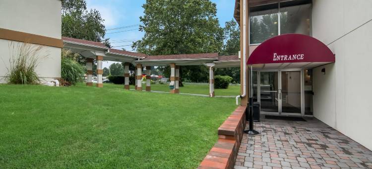 韦斯特菲尔德 - 斯普林菲尔德凯艺酒店(Quality Inn Westfield - Springfield)图片