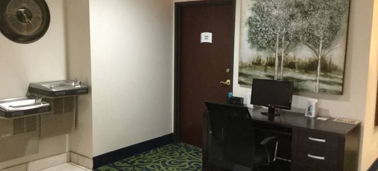 阿科拉品质酒店(Quality Inn)图片