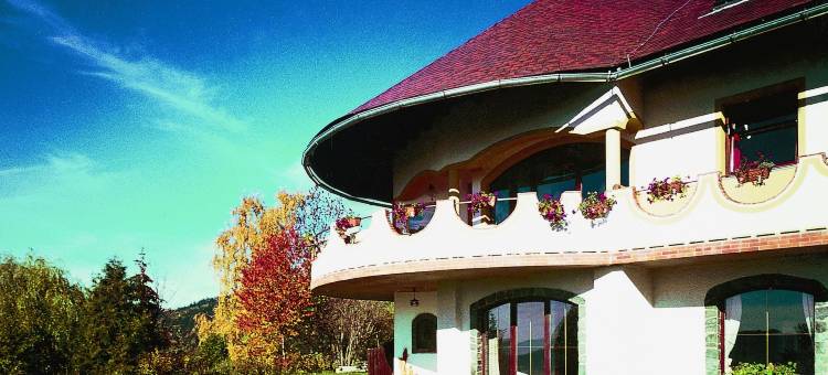 拱门生态庄园别墅(Biolandhaus Arche)图片