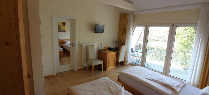 弗朗西斯戛纳集餐厅酒店(Franziskaner am Markt)图片