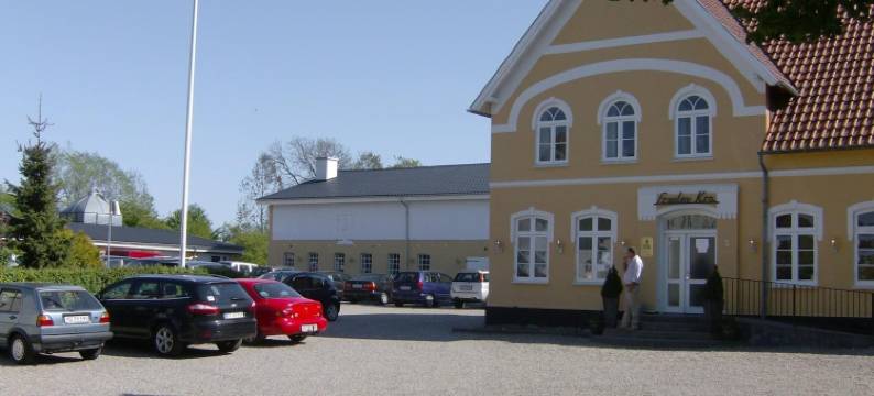 弗洛斯勒克鲁酒店(Hotel Frøslev Kro)图片