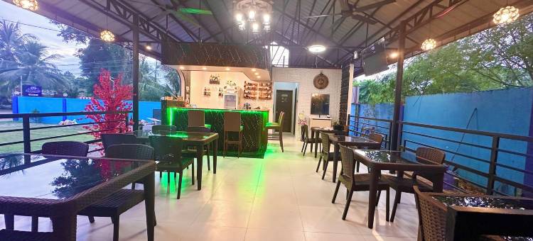蓝色夏日套房酒店(Blue Summer Suites & Restaurant)图片