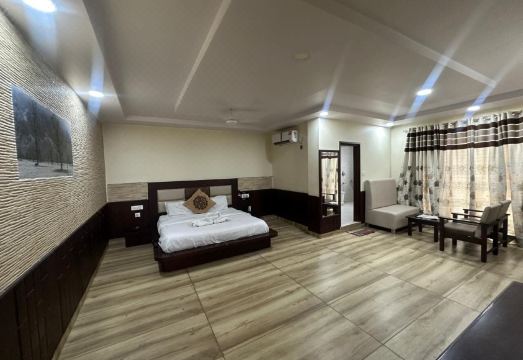 Hotel Anant Restaurant And Bar Hotel Overview