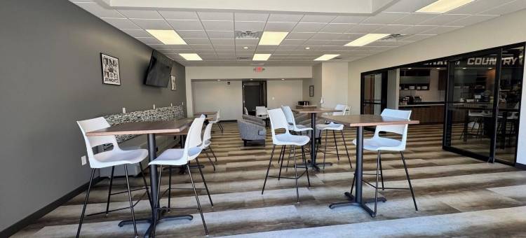 格林豪泰玛丽维尔熊狸套房酒店(GreenTree Inn  Maryville - Bearcat Inn & Suites)图片