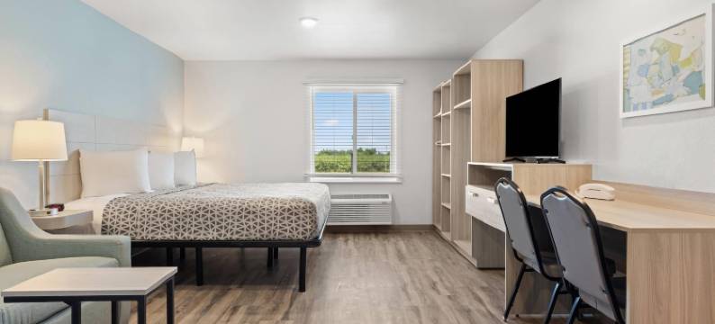 伍兹普林套房塞雷斯 - 莫德斯托(WoodSpring Suites Ceres - Modesto)图片