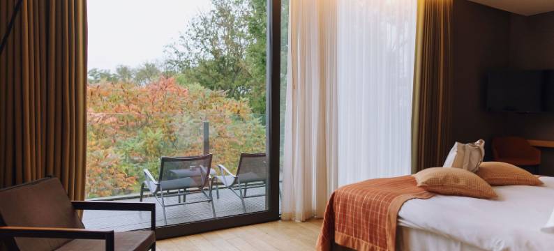 瓦尔之地庄园(Domaine des Terres du Val)图片