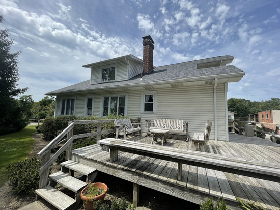 约翰巴特勒之家家庭旅馆