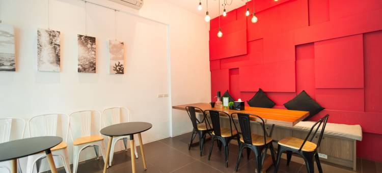 小琉球憨人宅旅店图片