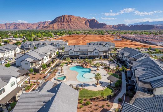 珊瑚天堂社区泳池