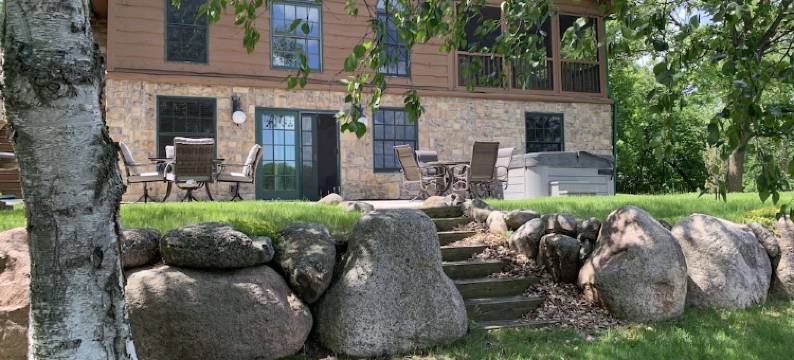 路易莎湖畔5卧室度假屋: 桑拿, 纱网门廊, 露台, 壁炉(5Br Lakefront Home on Lake Louisa: Sauna, Screen Porch, Patio, Fireplace)图片