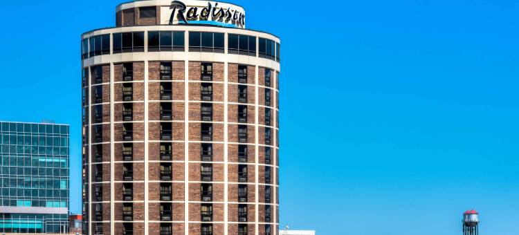 德卢斯港景丽笙酒店(Radisson Hotel Duluth-Harborview)图片