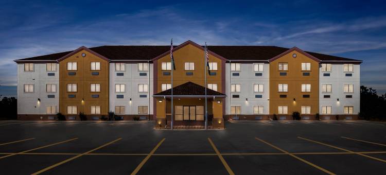 麦卡莱斯特品质酒店及套房(69号和270号公路)(Quality Inn & Suites McAlester on Hwy 69 & 270)图片