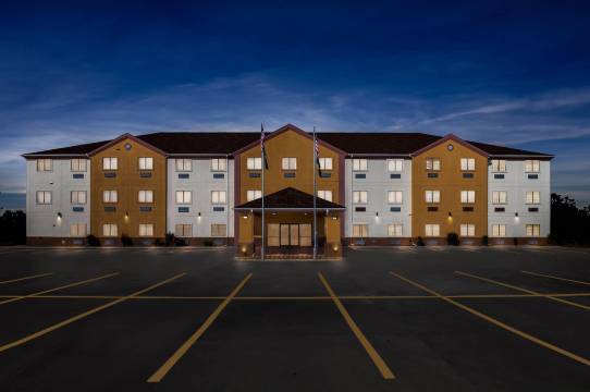 麦卡莱斯特69号公路上的品质套房酒店(Quality Inn & Suites McAlester on Hwy 69 & 270)