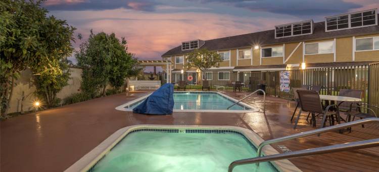 威斯敏斯特贝斯特韦斯特酒店(Best Western Westminster Inn)图片