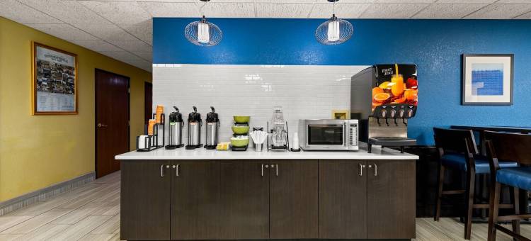 沃伦斯堡品质酒店(Quality Inn)图片